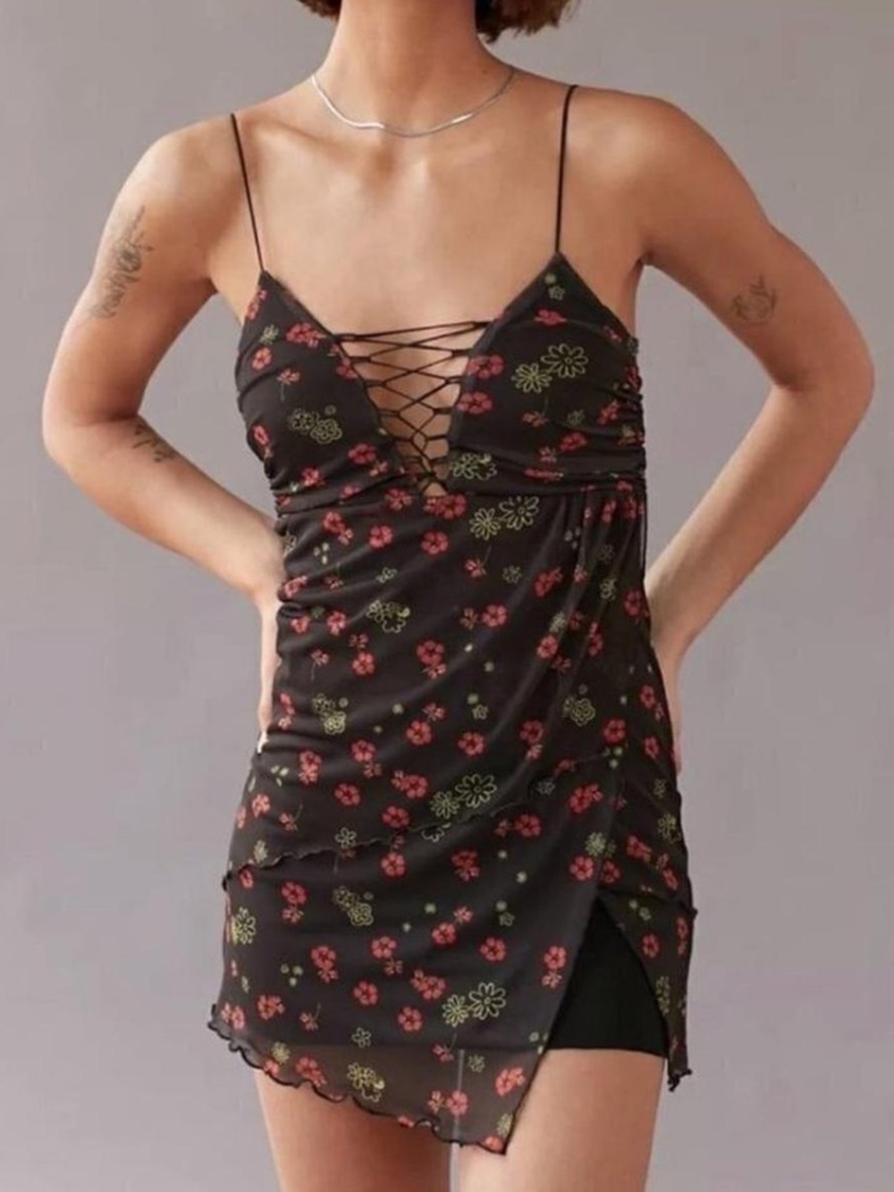 Urban Outfitters Bright Side Lace-Up Mini Dress floral red/green/black Sz XS